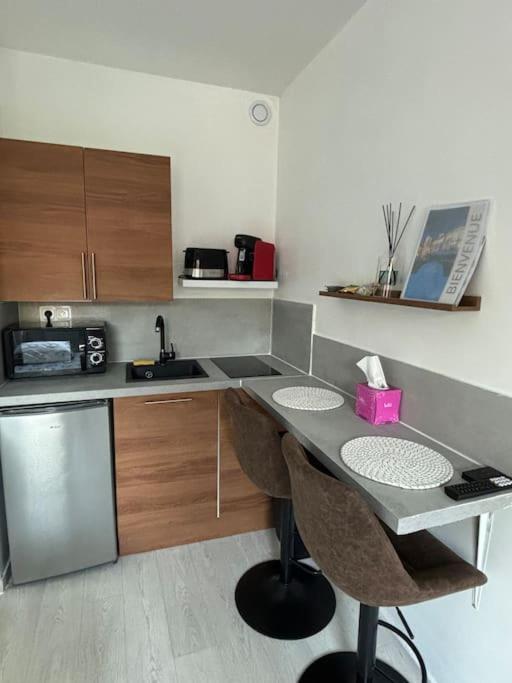 First Apartamento Bourges Exterior foto